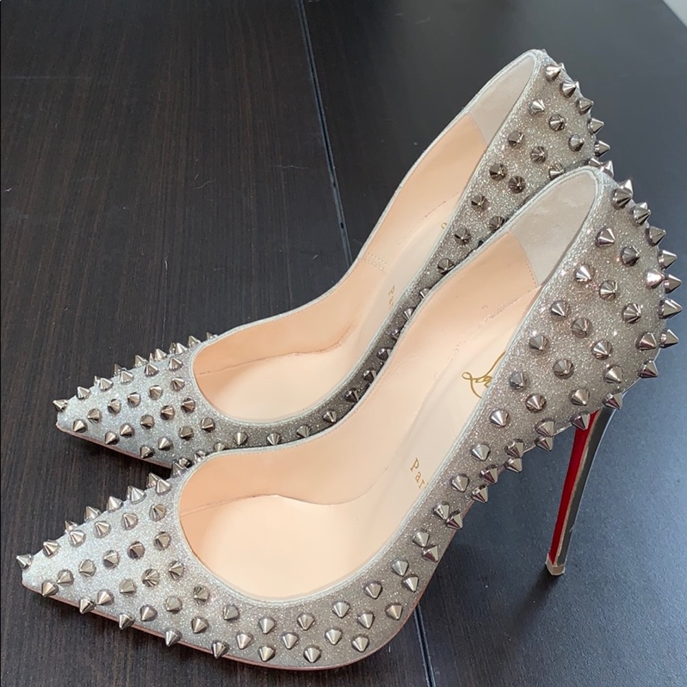 Christian Louboutin gold stud heel size 40 1/2